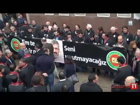Elçi'nin kızının feryatları yürekleri burktu