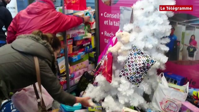 Brest. Plus de 1.000 coureurs solidaires en bonnet rouge et blanc