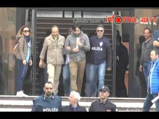 TJETER SKANDAL TRUKIMESH TE NDESHJEVE NGA MAFIA NE ITALI,ARRESTOHEN 50 PERSONA LAJM