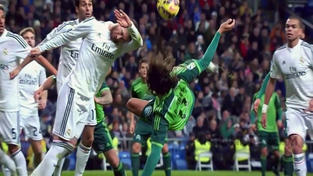 Sergio Ramos - Universal Defender ● Goals/Skills/Passes ● 2015
