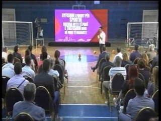 ERION VELIAJ PREZANTON KONTRATEN ME 10 PIKA PER SPORTIN NE KRYEQYTET LAJM