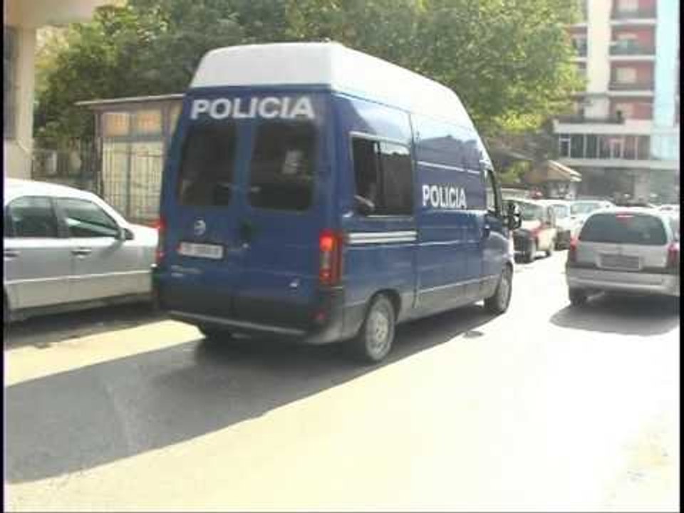 DY TE ARRESTUAR NE POGRADEC,SEKUESTROHEN NGA POLICIA ARME DHE LENDE NARKOTIKE LAJM