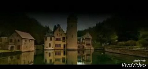 New Line Cinema & Castle Water Entertainment Goes Underwater Glare