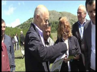 MINISTRI I FINANCAVE CANI NE PARKUN KOMBETAR TE SHEBENIKUT PREMTON MBESHTETJE LAJM