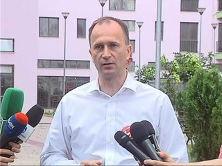 GJERGJ BOJAXHI AKUZON PARTITE E MEDHA, “BLLOKUAN QELLIMISHT BANESAT SOCIALE” LAJM