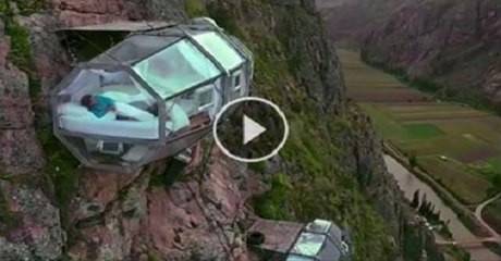 This Is The Most Terrifying Hotel Room In The World. The View Gave Me Goosebumps!