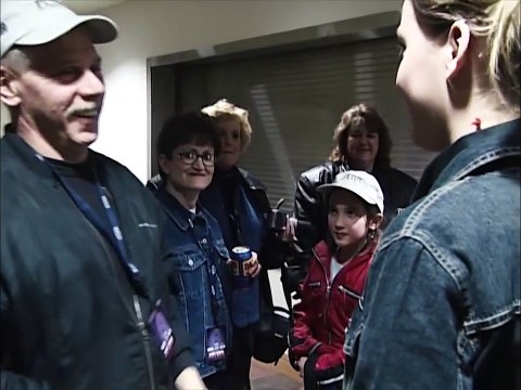 Buzz : Katy Perry sur scène avant le succès ( Katy Hudson Perry in tour - 2001 ) !