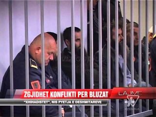 Lejohen xhihadistët me bluza - News, Lajme - Vizion Plus