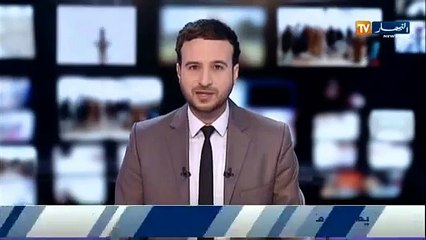 اليورو يتراجع بنسبة 0.4 بالمئة والدولار يرتفع بنفس النسبة