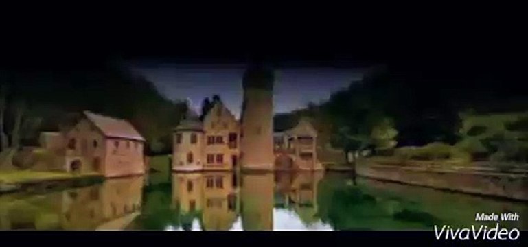 New Line Cinema / Castle Water Entertainment & Underwater Waterslide Castle Water (Water Fish) (Glare) Variant