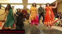 Lungi Dance / Pakistani Wedding Beautiful Girls Awesome Dance (HD)