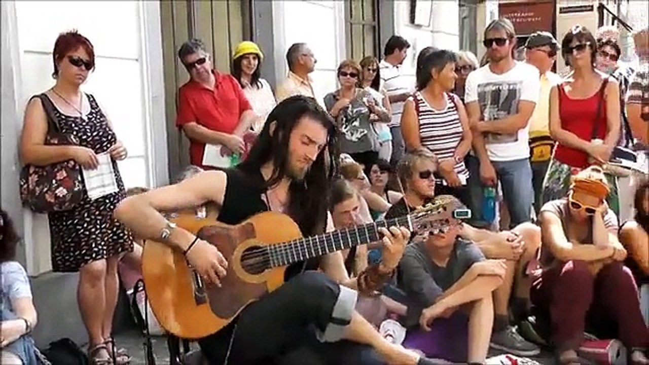 Estas Tonne at the Pflasterspektakel in Linz (Austria)
