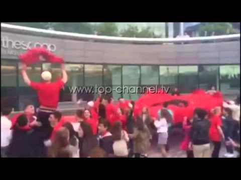 Shqiptarizohet amfiteatri para Bashkisë së Londrës - Top Channel Albania - News - Lajme