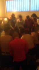 Le chant de la victoire contre Stiring Verrerie