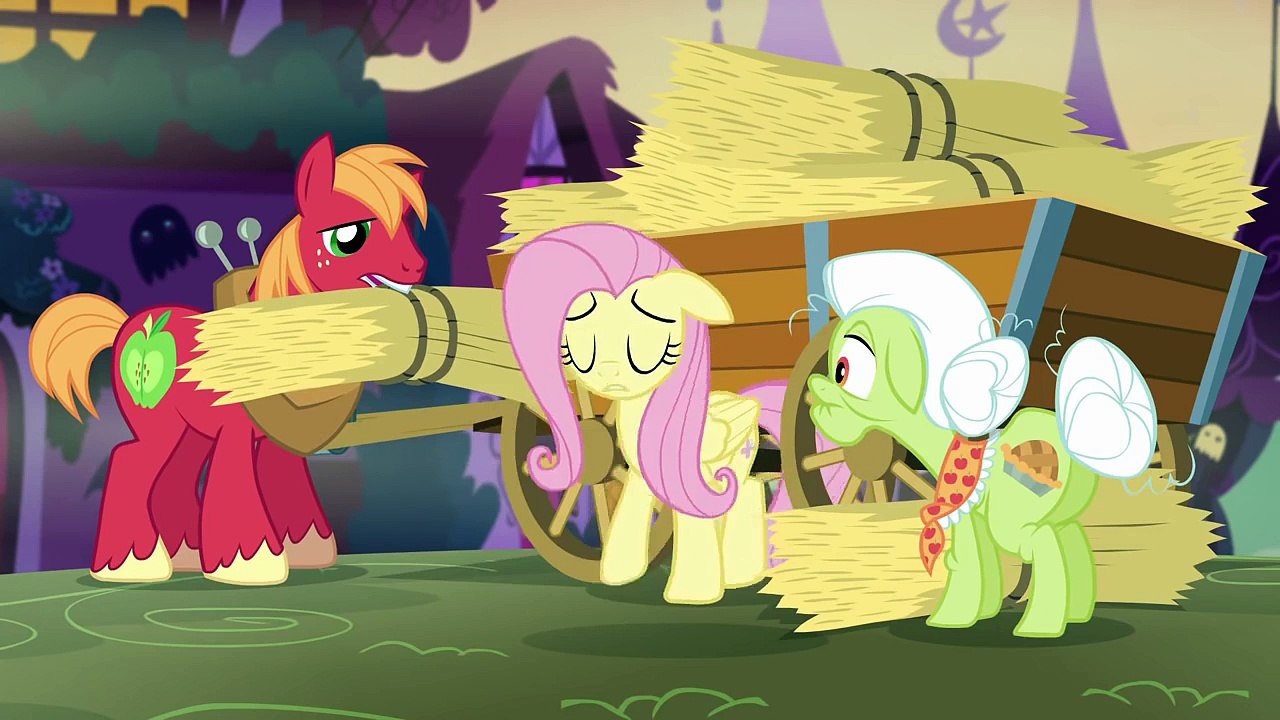 MLP_ FiM - Granny Smith scares Fluttershy - Scare Master