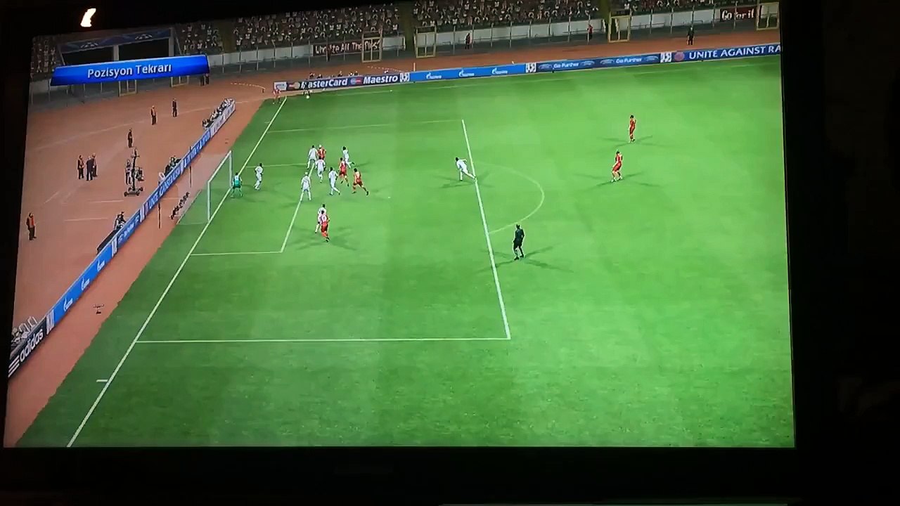 PES 2013 OYNARKEN HERHANGİ BİR GOL DAHA SONRALARDA EN GÜZEL GOLLER DERLEMESİ GELİCEKTİR