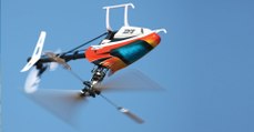 WORLD CHAMPION RC Helicopter pilot Demonstrates his Awesome Skills
