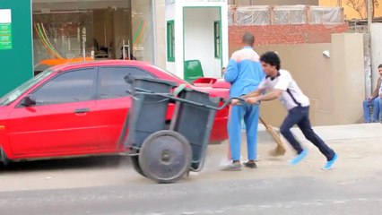 Dünyanın En Gereksiz Adamı