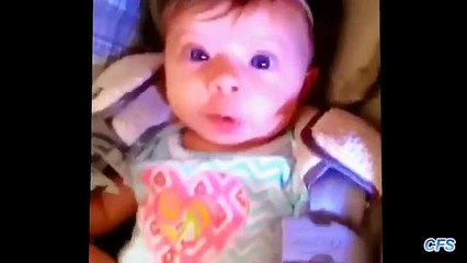 Дети боятся звуков. Смешные дети пугаются звуков