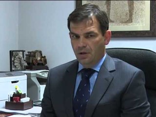BANKA E SHQIPERISE,“DEPOZITAT PREJ 1 2 MILIARDE EURO NE BANKAT GREKE,TE SIGURTA” LAJM