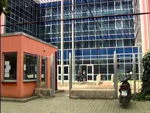 ARBEN FRROKU NE KERKIM NDERKOMBETAR,EMRI I TE DENUARIT NE LISTEN E INTERPOL LAJM