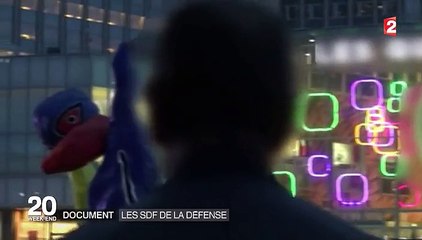 A la rencontre des SDF qui survivent dans les souterrains de la Défense