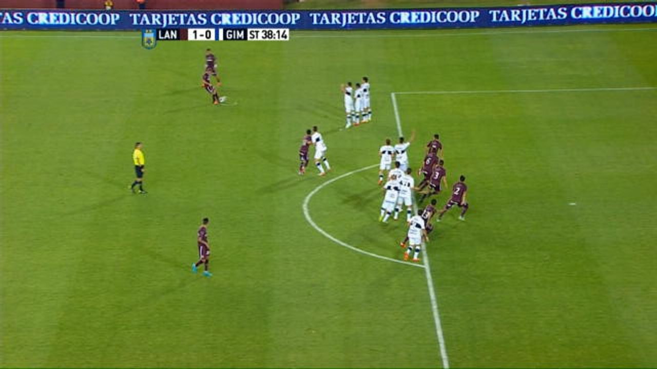Argentine - Lanus s'impose sur un hors-jeu scandaleux