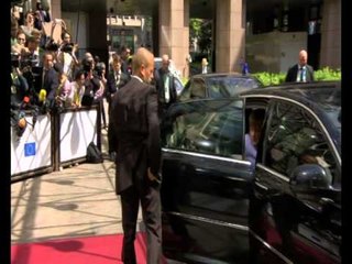 KRYEMINISTRI CIPRAS I KERKON GREKEVE T’U THONE NE REFERENDUM “JO” MASAVE SHTRENGUESE LAJM