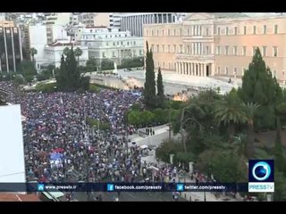 SOT PROTESTAT E MEDHA NE PERKRAHJE DHE KUNDER REFERENDUMIT NE SHESHET E ATHINES LAJM