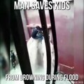 Man Saves Kids From Drowning-1088943791117382