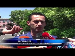 DY TURISTE CEKE U QELLUAN ME PLUMB PAS KOKE