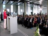 MERKEL E RAMA NE FORUMIN EKONOMIK,GJERMANET DUAN TERREN TE SIGURT LIGJOR PER INVESTIME LAJM