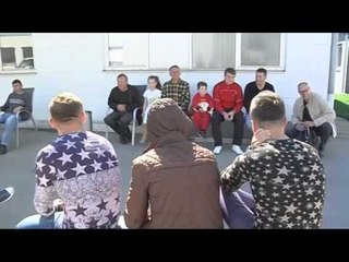 NUK KA TE NDALUR EKSODI I SHQIPTAREVE DREJT GJERMANISE,NE QERSHOR 5932 KERKESA PER AZIL LAJM