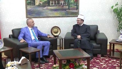 KRERET E SHTETIT DHE POLITIKANET UROJNE PER BAJRAMIN