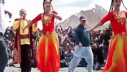 Amazing Unique Girl Dancing