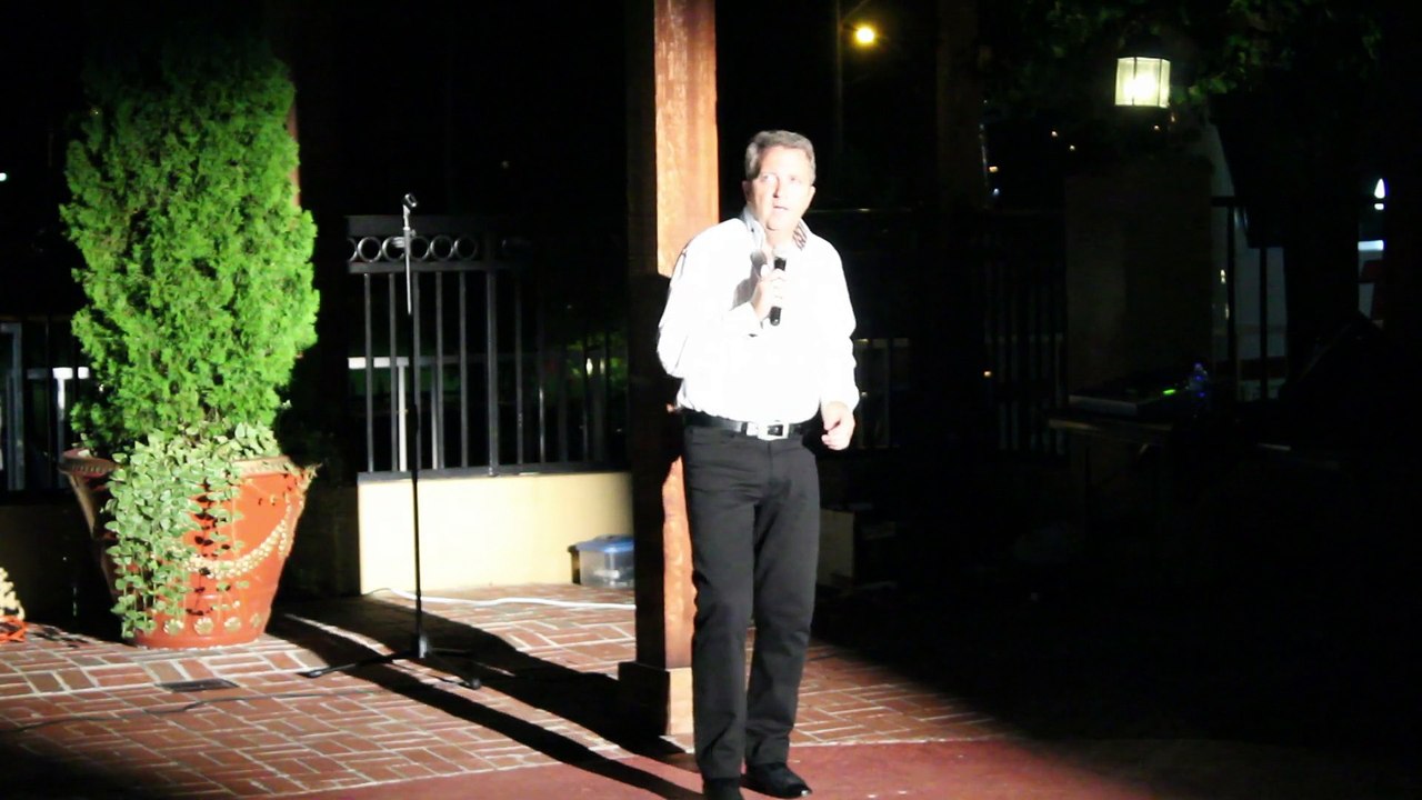 Colin Paul sings 'True Love Travels On A Gravel Road' Elvis Week 2013