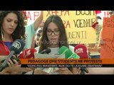 Pedagogë dhe studentë në protestë - Top Channel Albania - News - Lajme