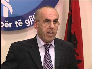 REAGON PIPERO PS SHPIF POR NUK ESHTE MEKAT TE KESH BIZNES LAJM