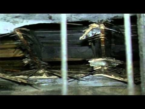 ZJARR NE NJE SHTEPI NE KORÇE SHUHET FAMILJA NE GJUME HUMB JETEN NENA DHE 2 FEMIJET LAJM