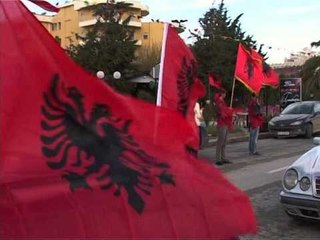 FESTA E PAVARSISE VLORA FESTON 98 VJETORIN E SHTETIT SHQIPTAR LAJM