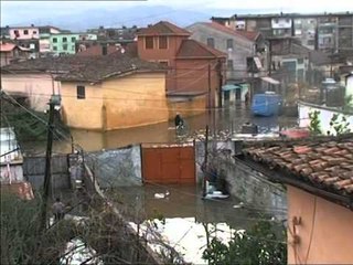 RENDOHET SITUATA UJI PUSHTON LAGJET E BRENDSHME TE SHKODRES LAJM