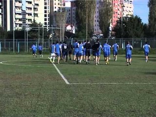 SHTETI PERZE DINAMON NE KLUB MBERRIN LETRA PER TE ZBRAZUR AMBIENTET LAJM