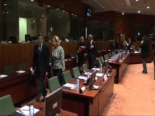 NIS LEVIZJA E LIRE SHQIPTARET FILLOJNE UDHETIMIN NE EUROPE LAJM