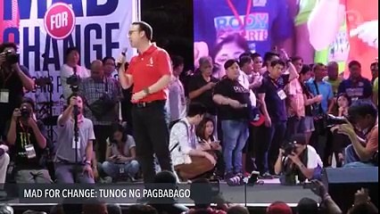 Senator Alan Peter Cayetano introduces Davao Mayor Rodrigo Duterte at the MAD for Change event