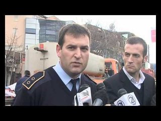 PERGATITI FAN TV KOSOVE ZJARR NE PRISHTINE DIGJET DYQANI NE QENDER LAJM