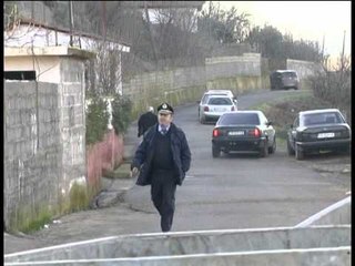 VRASJE NE YRSHEK VRET BASHKEFSHATARIN PER MOTIVE TE DOBETA LAJM