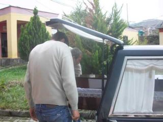 DEPRESIONI NE BERAT NJE I VETEHELMUAR DHE NJE TENTATIVE VETEVRASJEJE LAJM