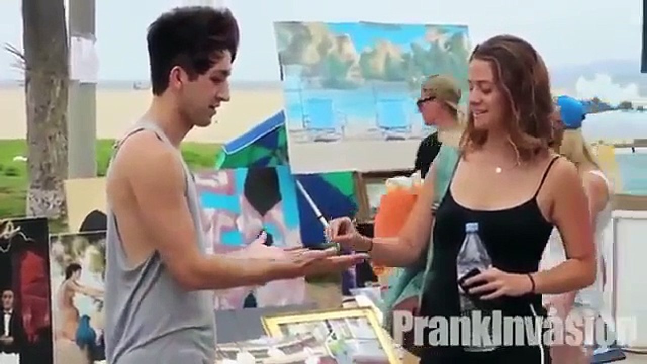 Beijos com pegada beijando mulheres Super gatas Bem Sexy best Kissing Pranks HQ