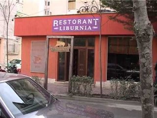 PLAGOSJA NE BLLOK ARREST SHTEPIE PER BESNIK DABULLEN LAJM