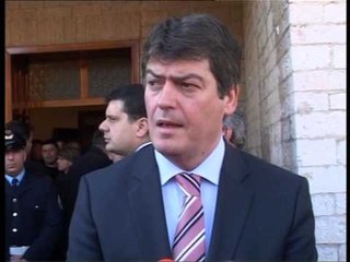 SEANCA PARLAMENTARE PRESIDENTI TOPI BEN APEL PER RIKTHIMIN E DEMOKRACISE LAJM